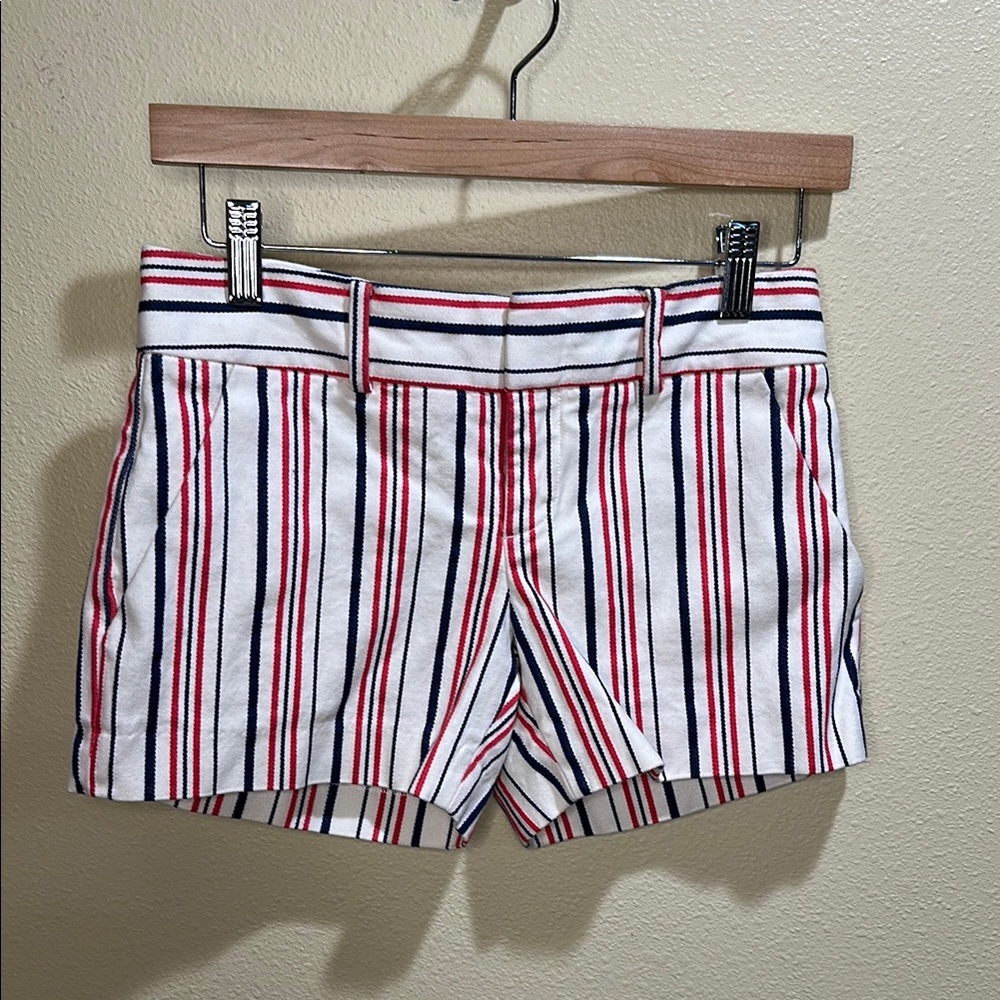 Club Monaco size 00 High Waist White and Red Striped Shorts